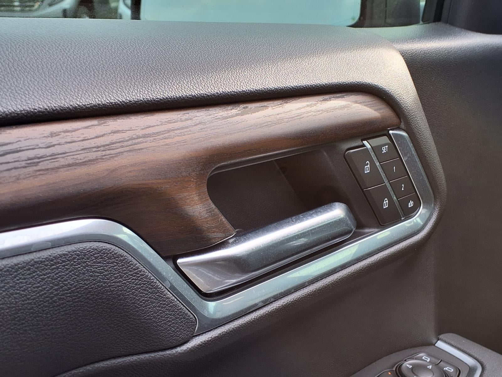 2026 GMC Sierra 1500 SLT Crew Cab Short Box 4WD