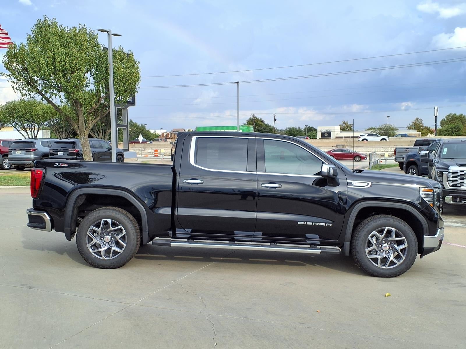 2026 GMC Sierra 1500 SLT Crew Cab Short Box 4WD