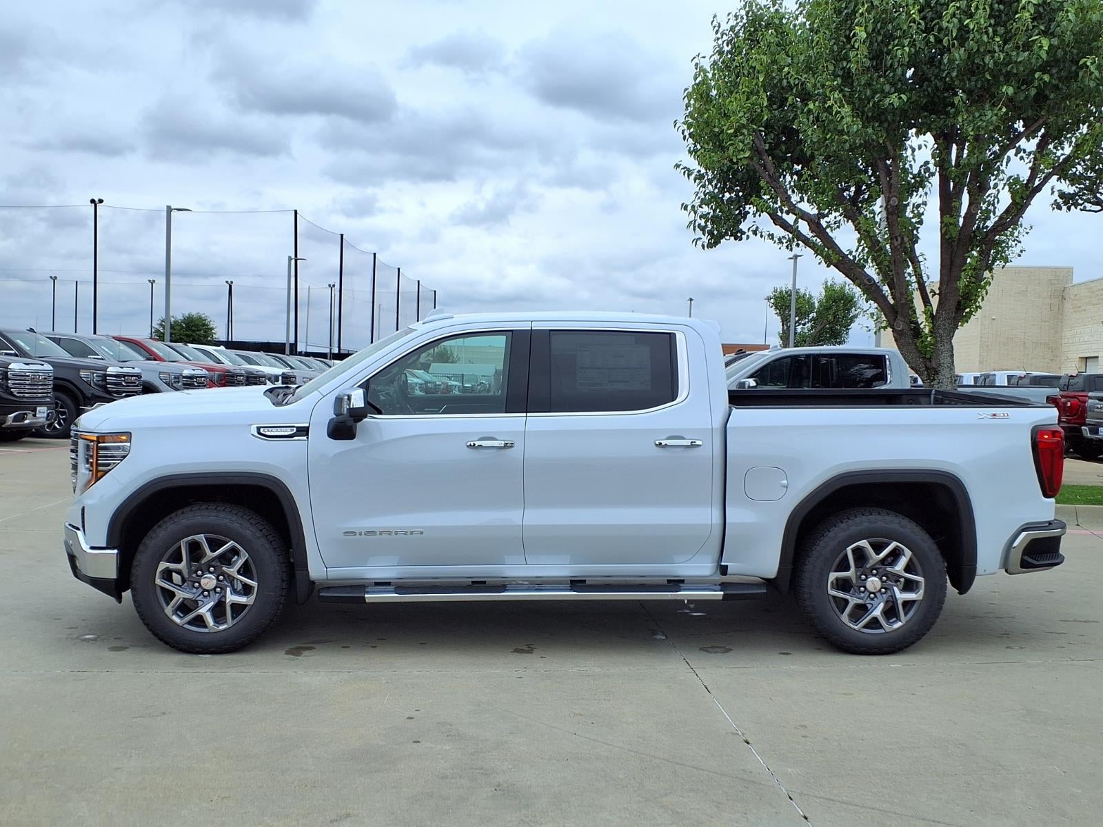 2026 GMC Sierra 1500 SLT Crew Cab Short Box 4WD