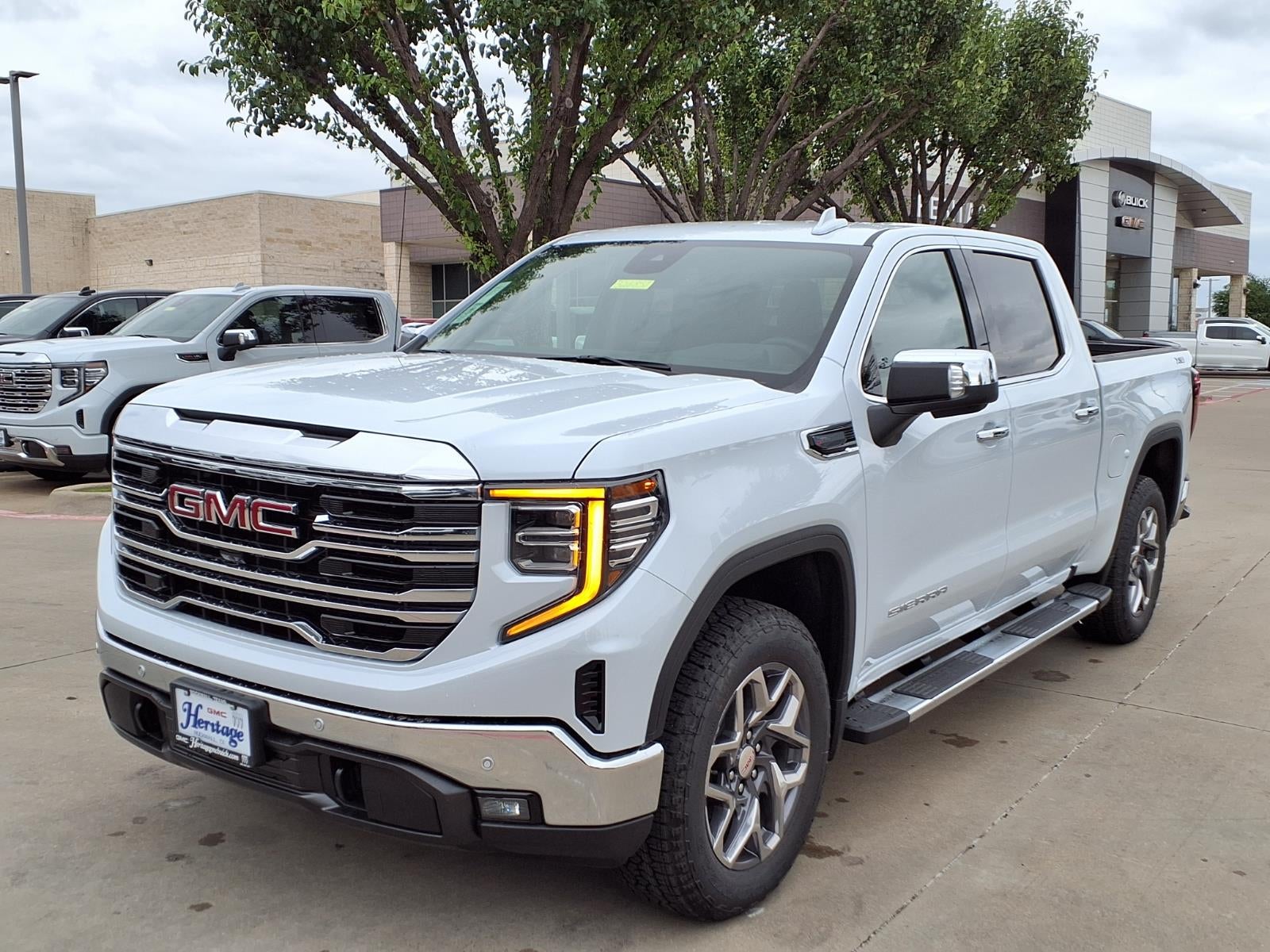 2026 GMC Sierra 1500 SLT Crew Cab Short Box 4WD