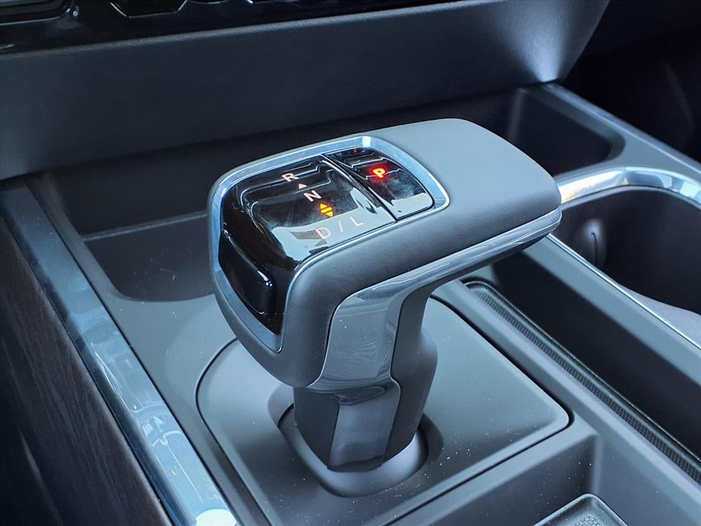 2026 GMC Sierra 1500 SLT Crew Cab Short Box 4WD