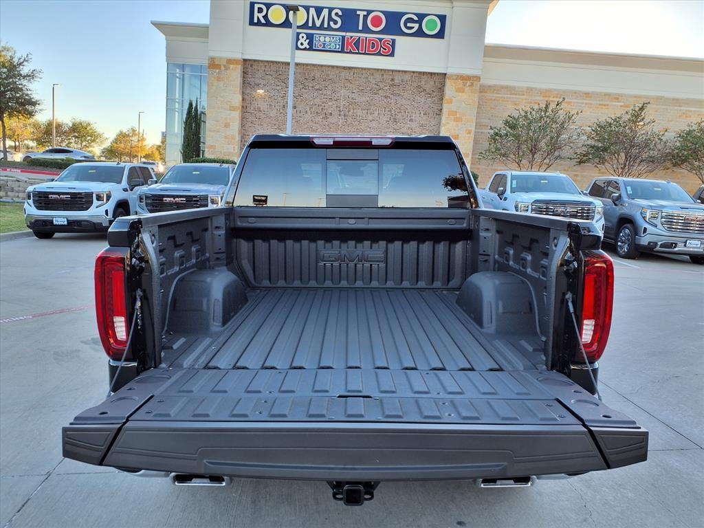 2026 GMC Sierra 1500 SLT Crew Cab Short Box 4WD