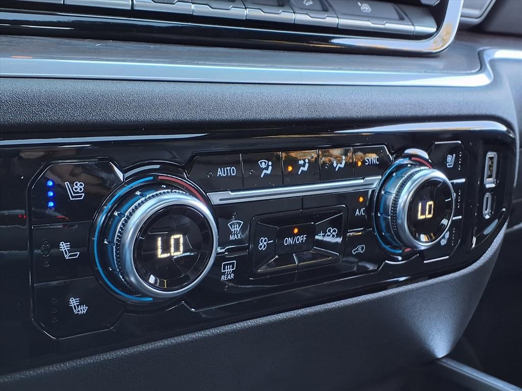 2026 GMC Sierra 1500 SLT Crew Cab Short Box 4WD