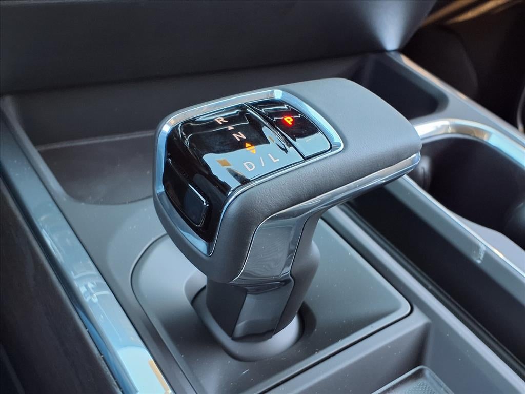 2026 GMC Sierra 1500 SLT Crew Cab Short Box 4WD