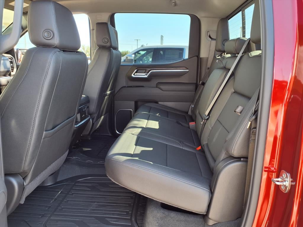 2026 GMC Sierra 1500 SLT Crew Cab Short Box 4WD