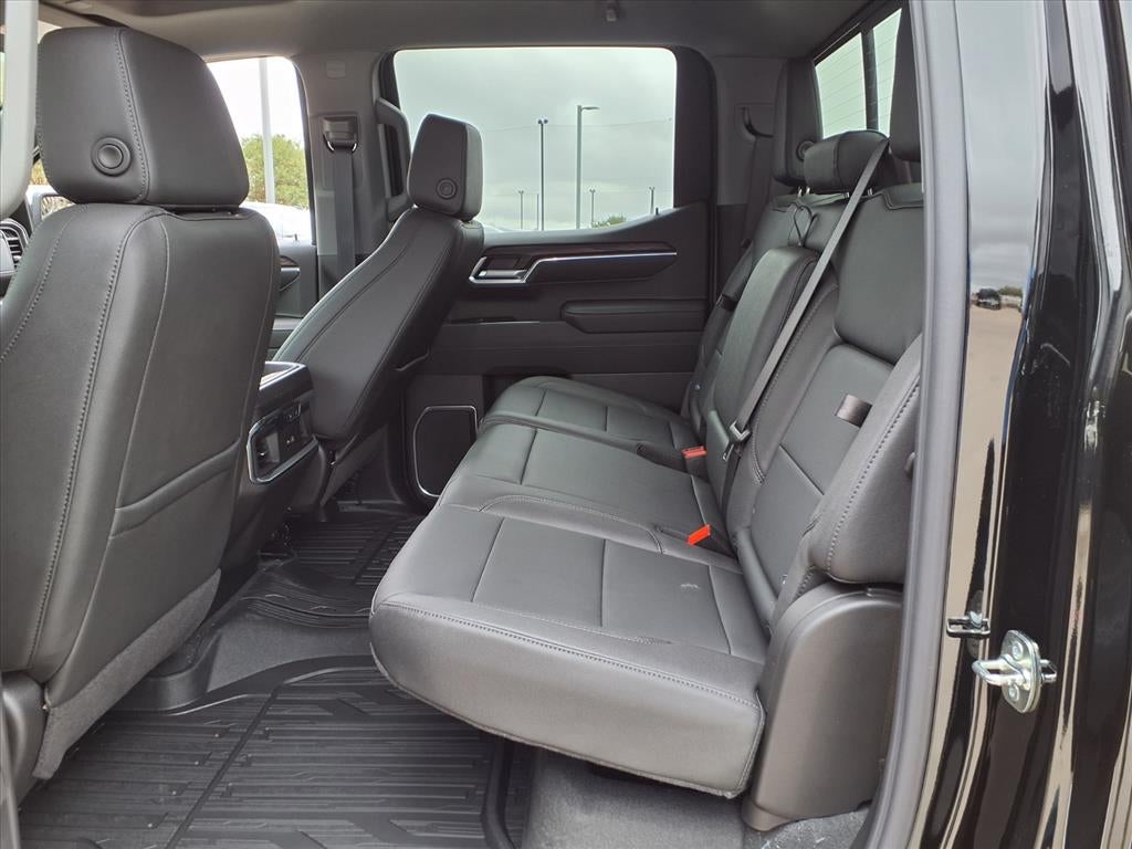 2026 GMC Sierra 1500 SLT Crew Cab Short Box 4WD