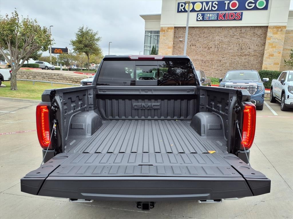 2026 GMC Sierra 1500 SLT Crew Cab Short Box 4WD