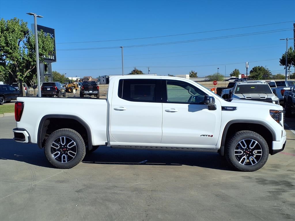 2026 GMC Sierra 1500 AT4 Crew Cab Short Box 4WD