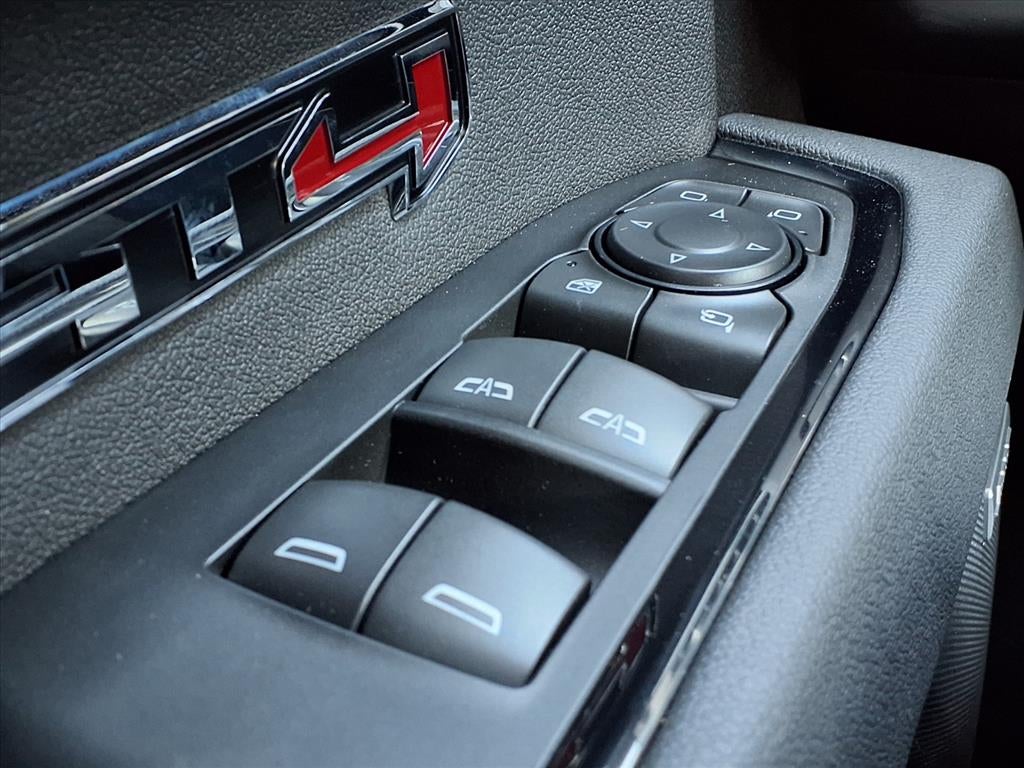 2026 GMC Sierra 1500 AT4 Crew Cab Short Box 4WD