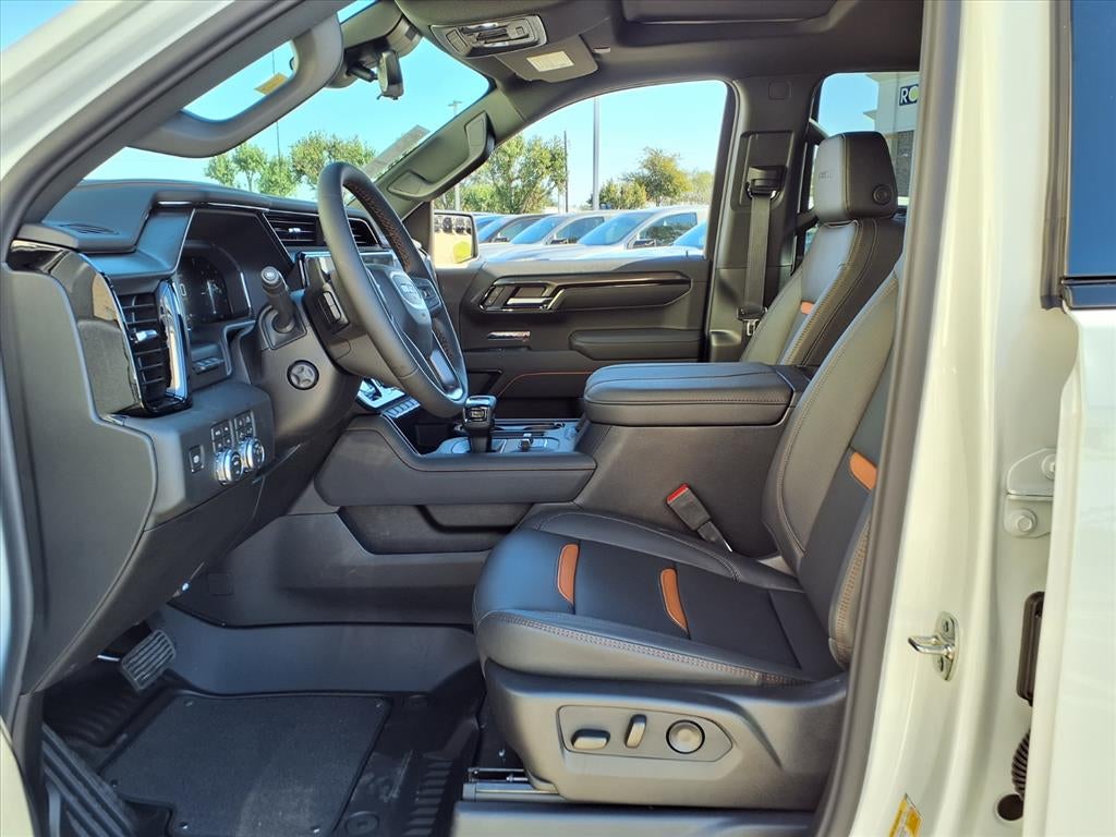 2026 GMC Sierra 1500 AT4 Crew Cab Short Box 4WD