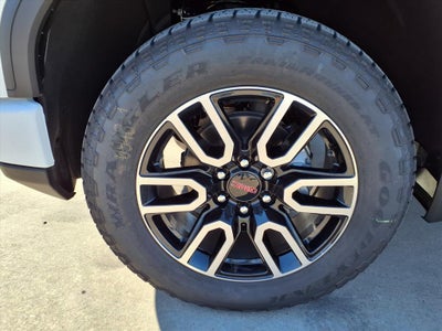 2026 GMC Sierra 1500 AT4 Crew Cab Short Box 4WD