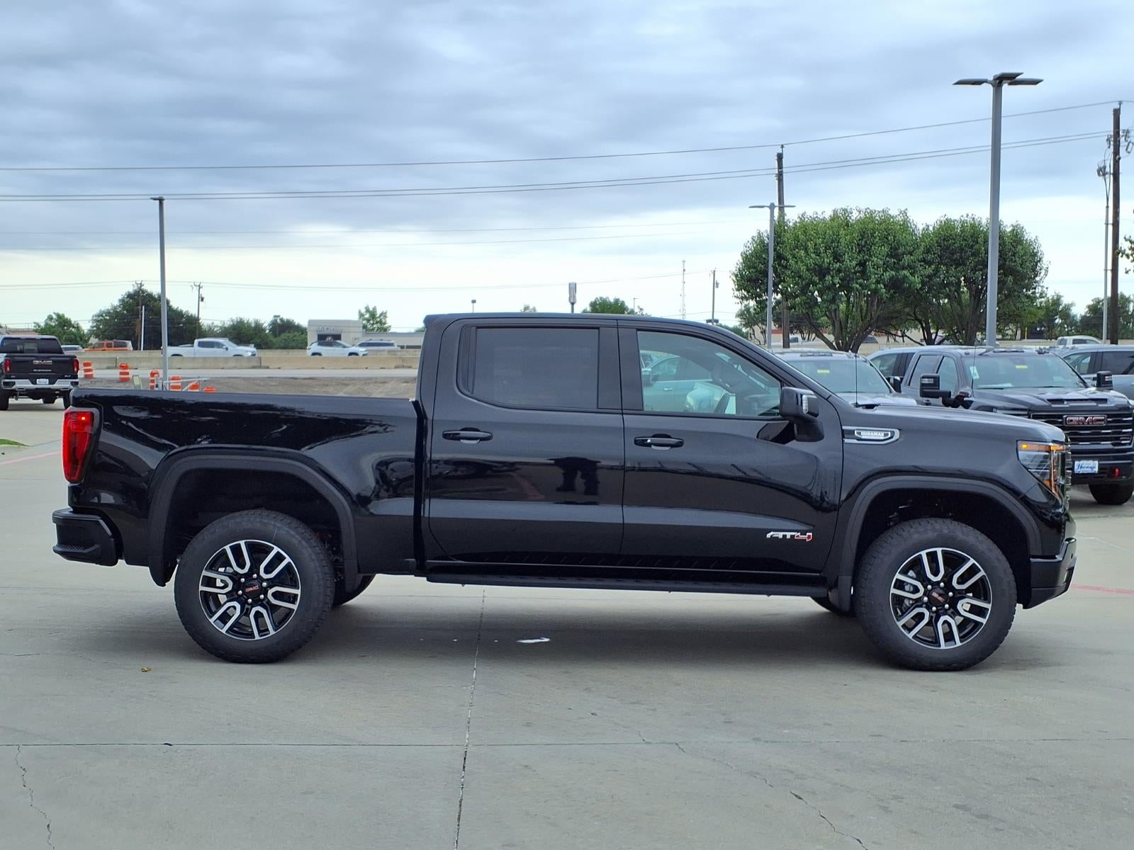 2026 GMC Sierra 1500 AT4 Crew Cab Short Box 4WD