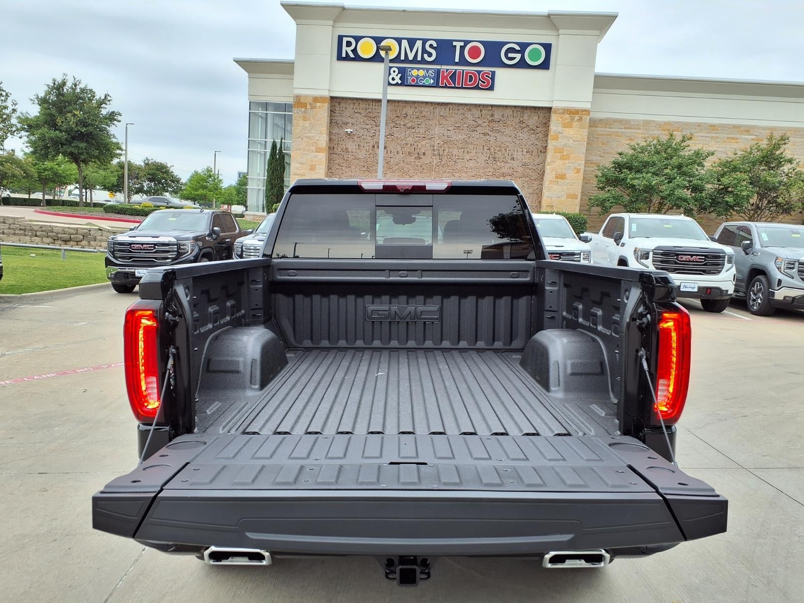 2026 GMC Sierra 1500 AT4 - Photo 23