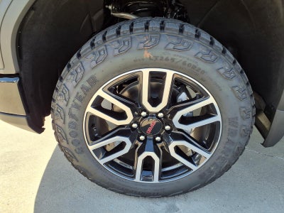 2026 GMC Sierra 1500 AT4 Crew Cab Short Box 4WD