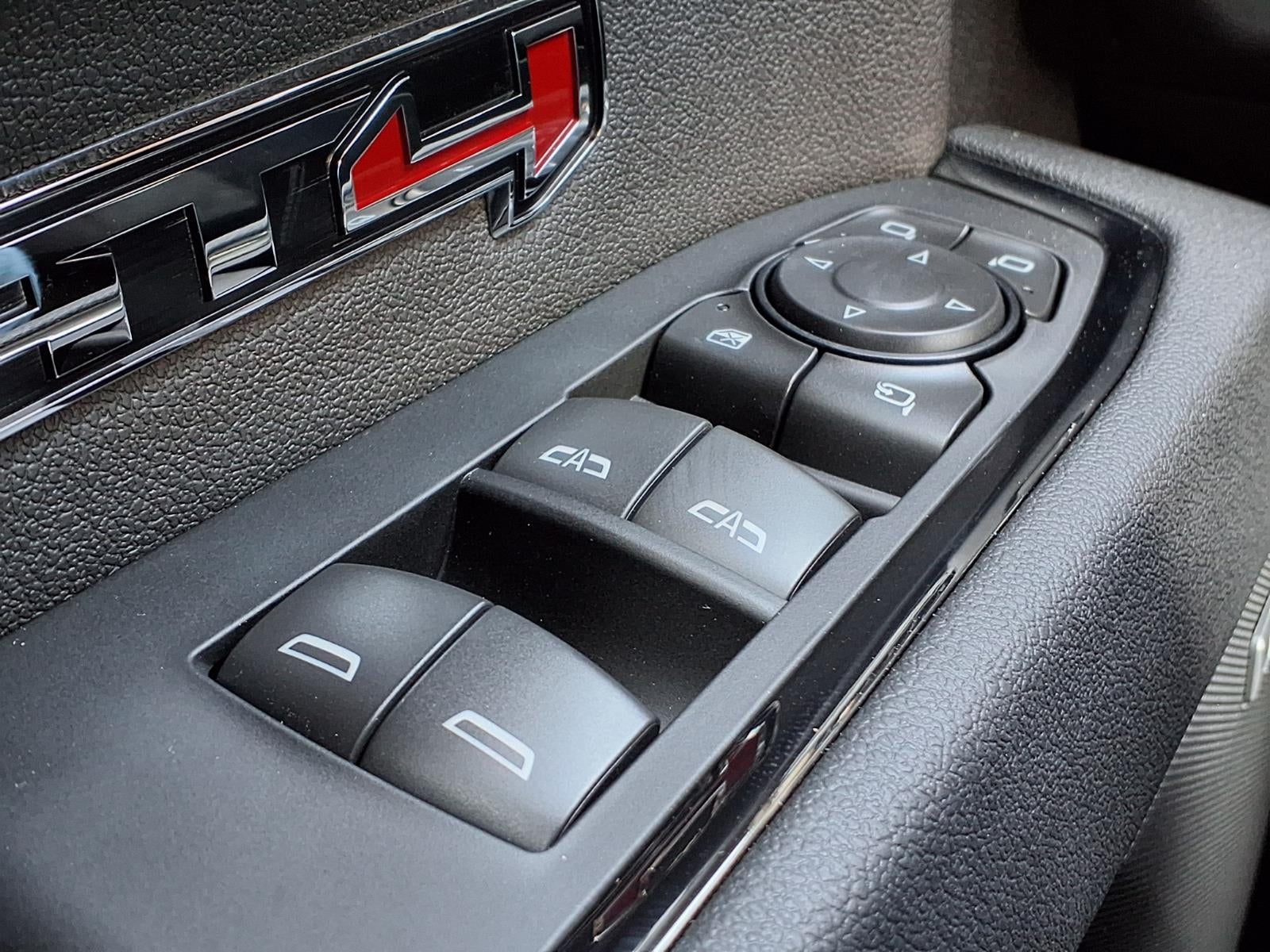 2026 GMC Sierra 1500 AT4 Crew Cab Short Box 4WD