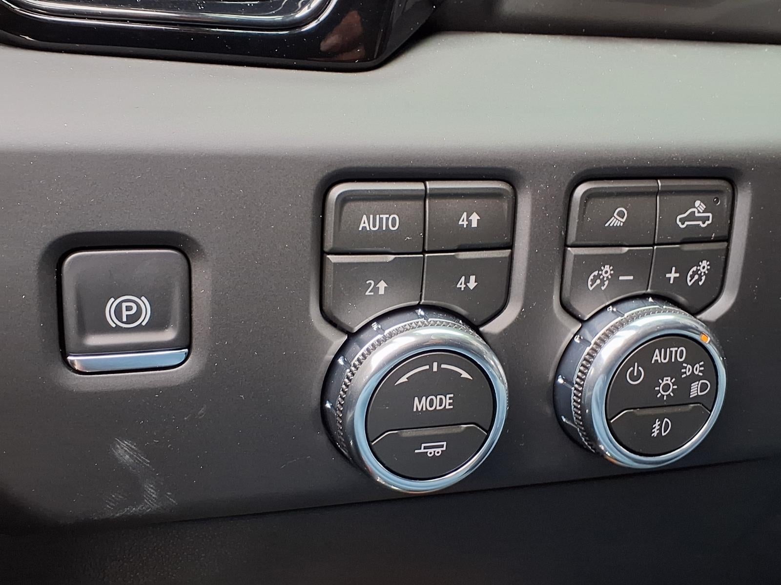 2026 GMC Sierra 1500 AT4 Crew Cab Short Box 4WD