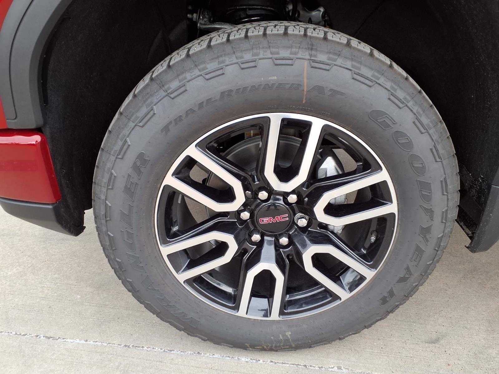 2026 GMC Sierra 1500 AT4 Crew Cab Short Box 4WD