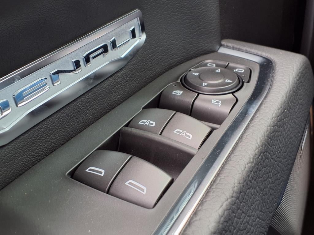 2026 GMC Sierra 1500 Denali Crew Cab Short Box 4WD