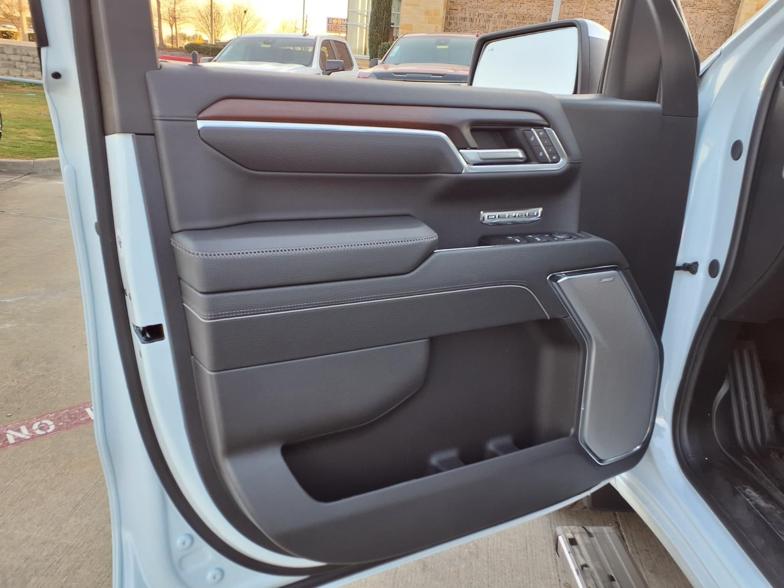 2026 GMC Sierra 1500 Denali Crew Cab Short Box 4WD