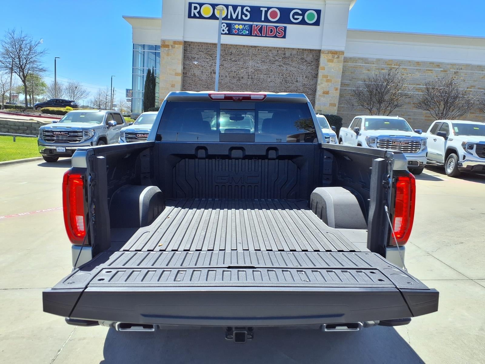 2026 GMC Sierra 1500 Denali Ultimate Crew Cab Short Box 4WD