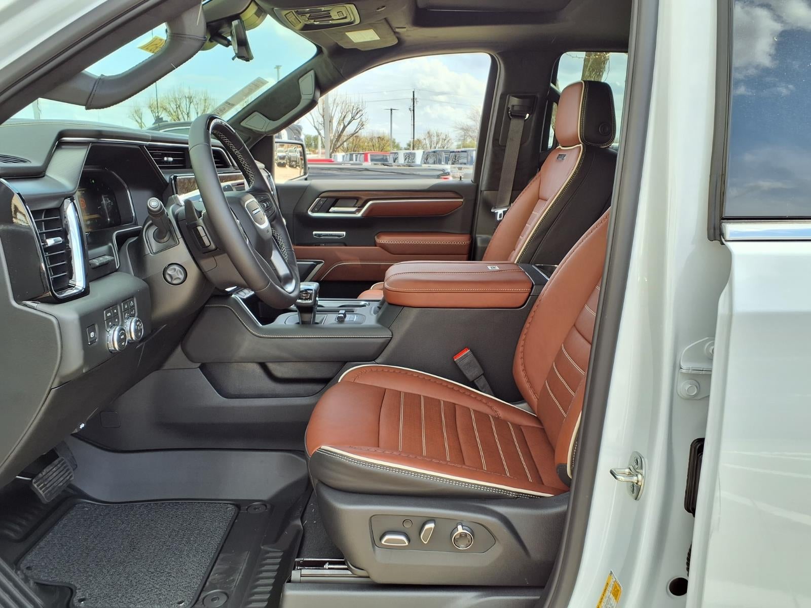 2026 GMC Sierra 1500 Denali Ultimate Crew Cab Short Box 4WD