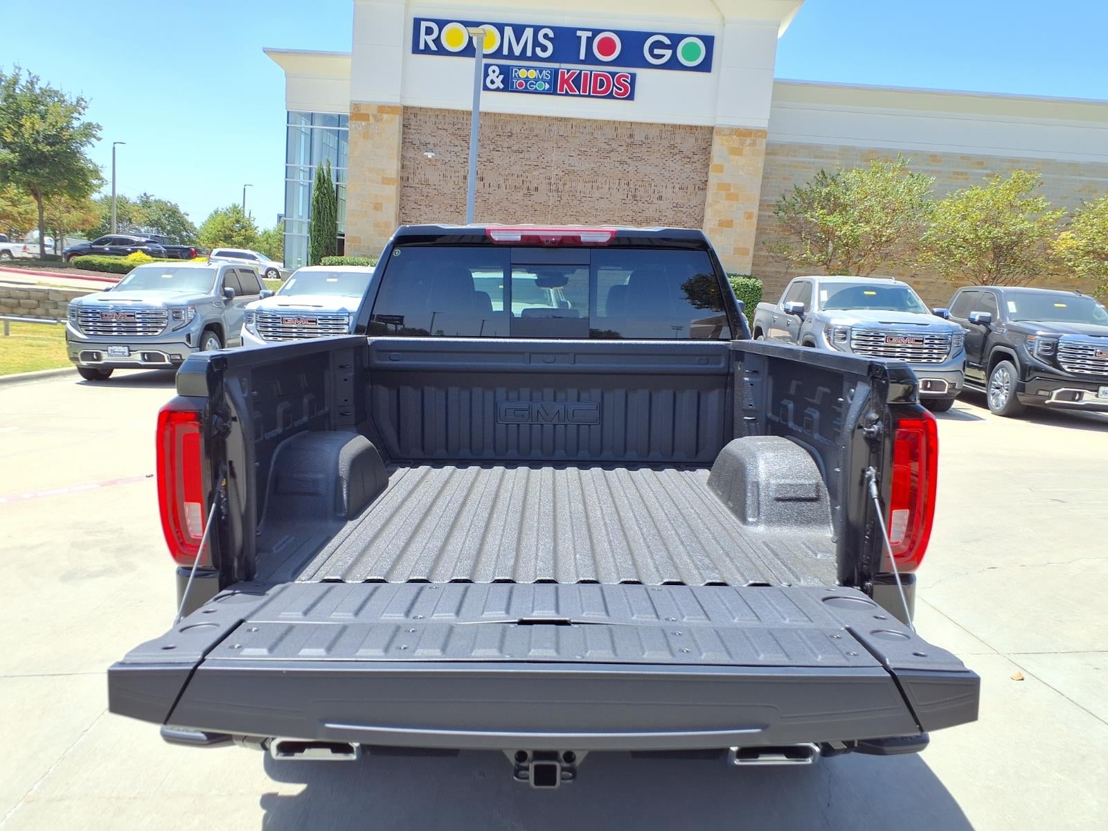 2026 GMC Sierra 1500 Denali Ultimate Crew Cab Short Box 4WD