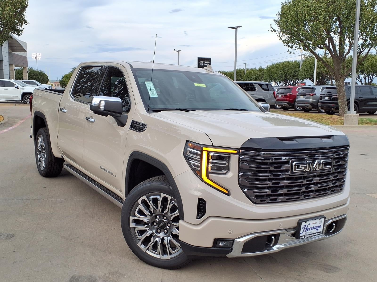2026 GMC Sierra 1500 Denali Ultimate Crew Cab Short Box 4WD