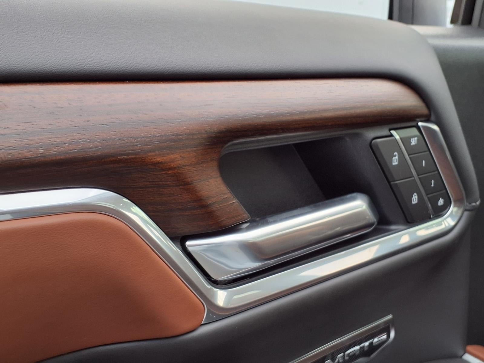 2026 GMC Sierra 1500 Denali Ultimate Crew Cab Short Box 4WD