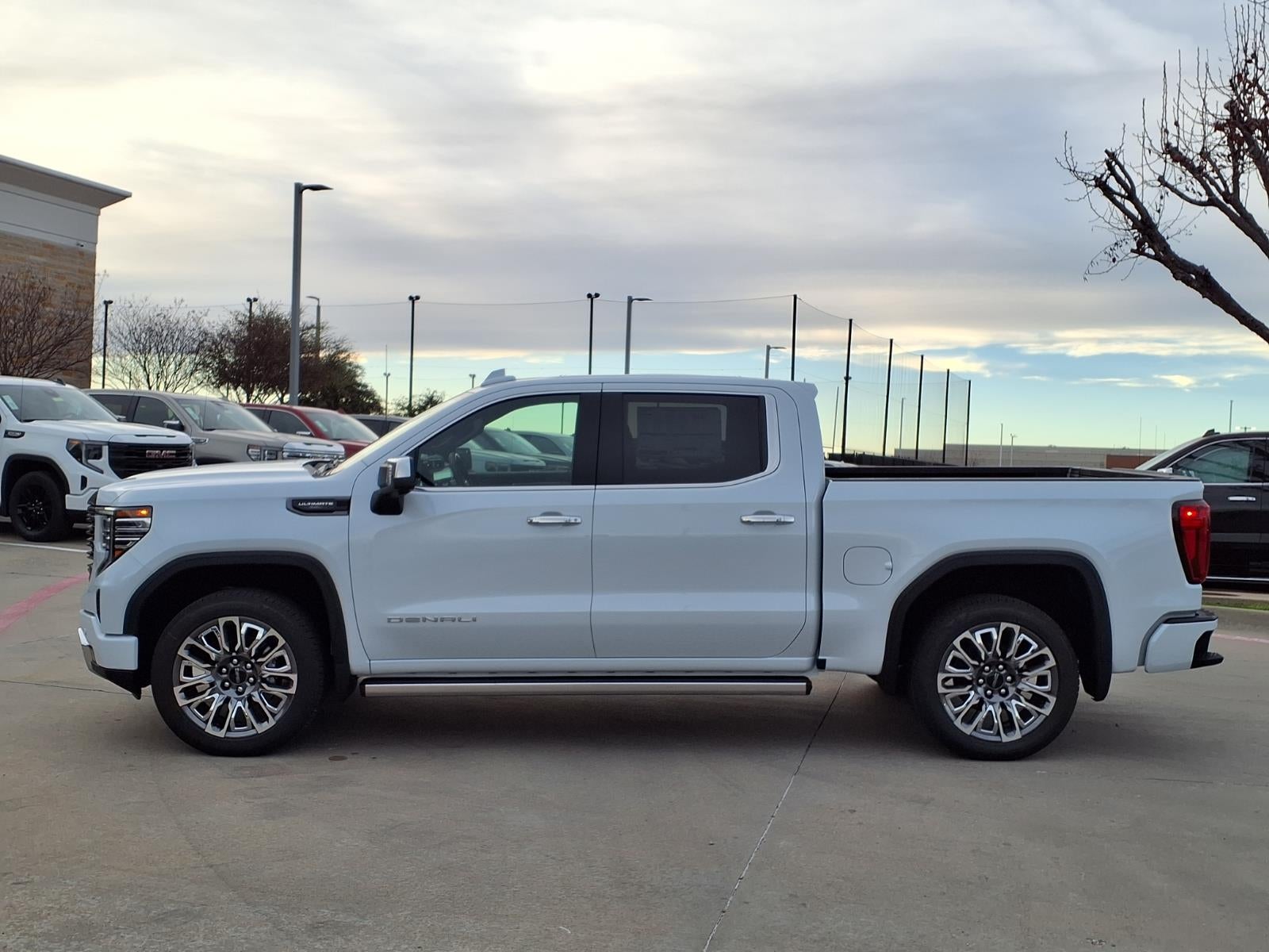 2026 GMC Sierra 1500 Denali Ultimate Crew Cab Short Box 4WD