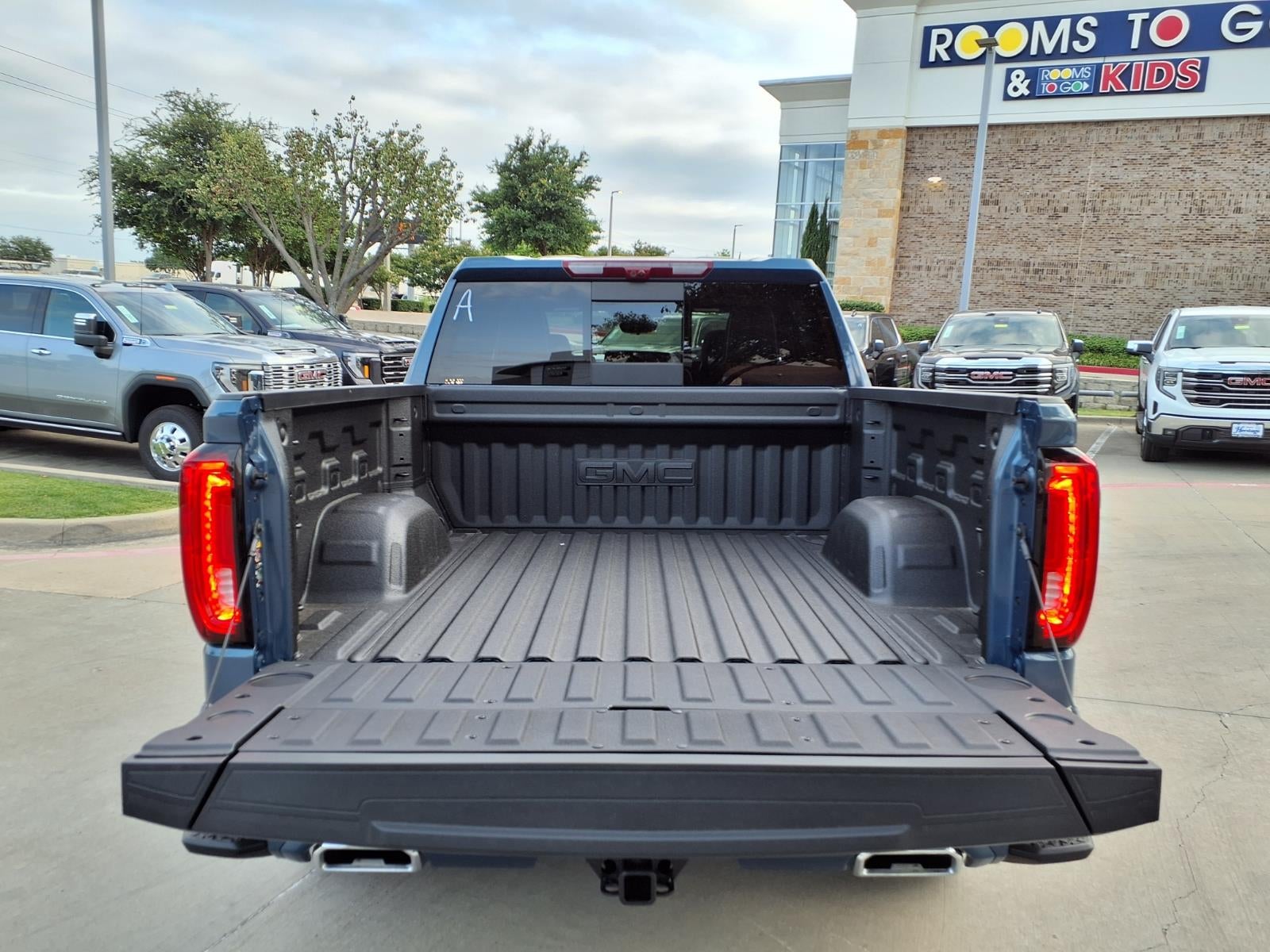 2026 GMC Sierra 1500 Denali Ultimate Crew Cab Short Box 4WD