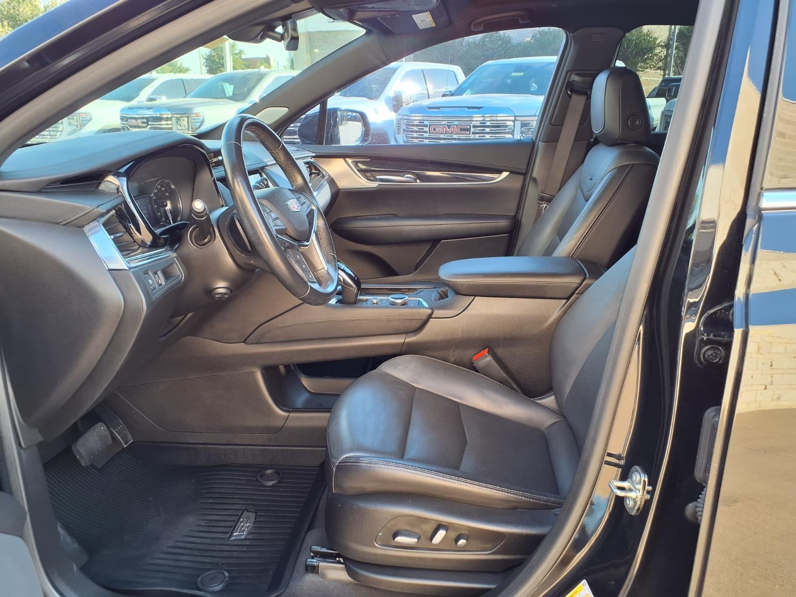 2023 Cadillac XT5 FWD Premium Luxury