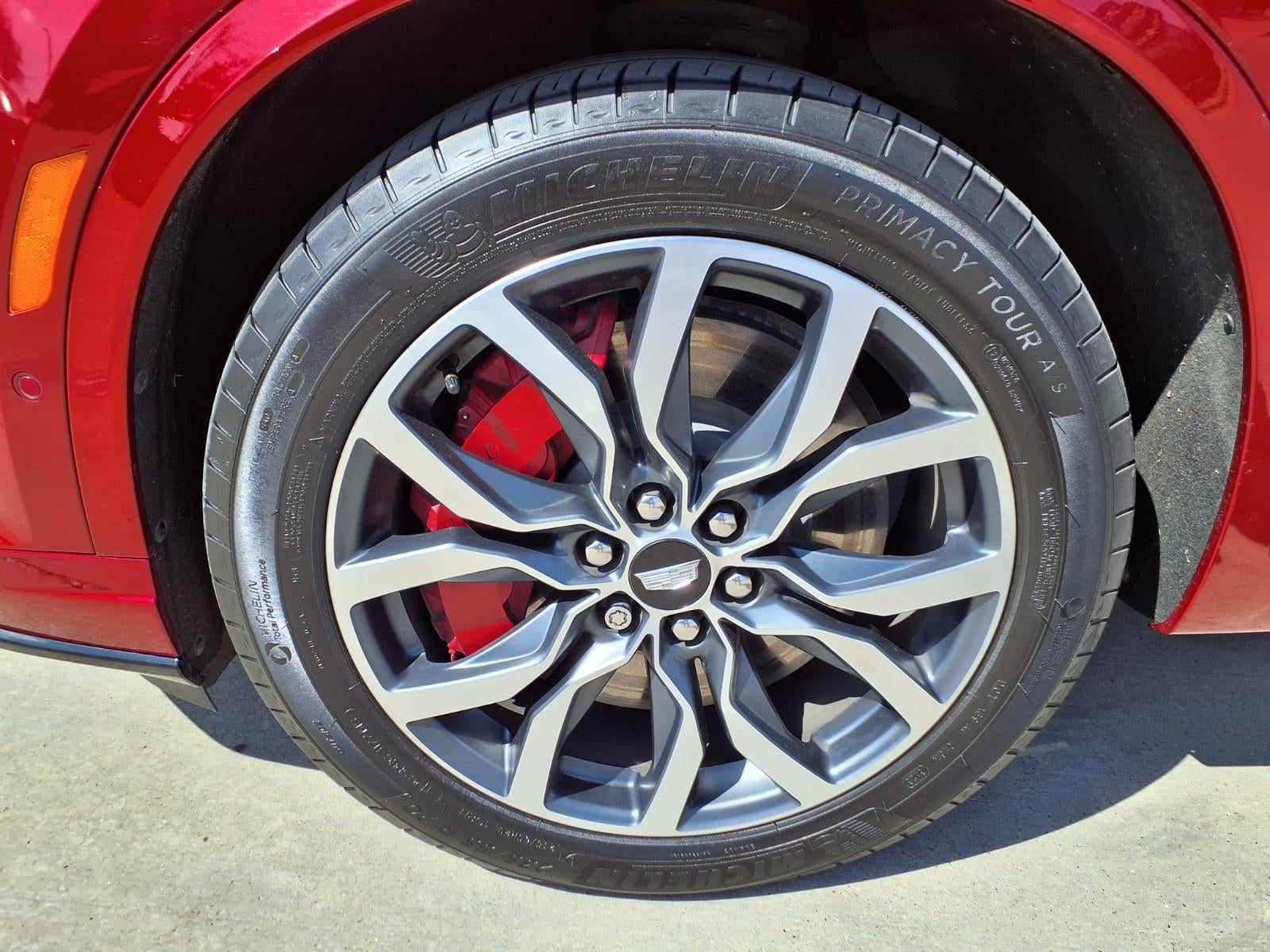 2024 Cadillac XT6 Sport