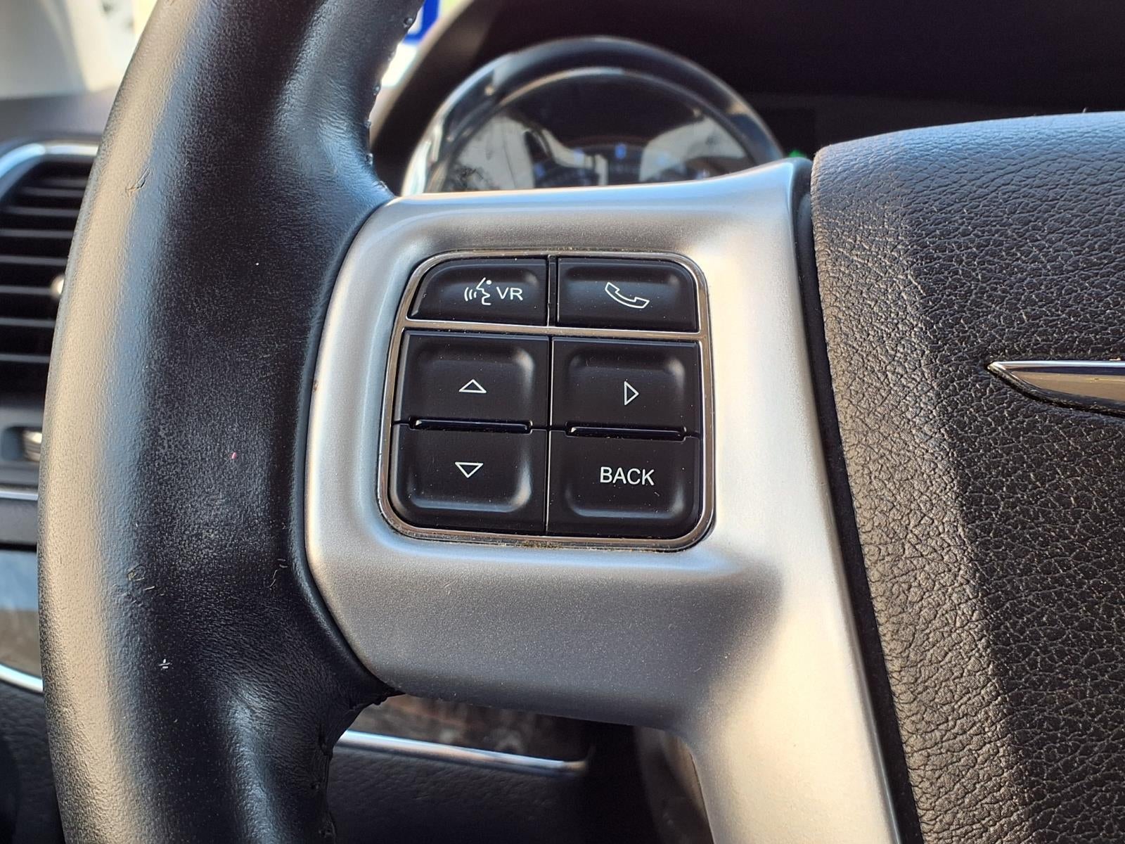 2014 Chrysler Town & Country Touring