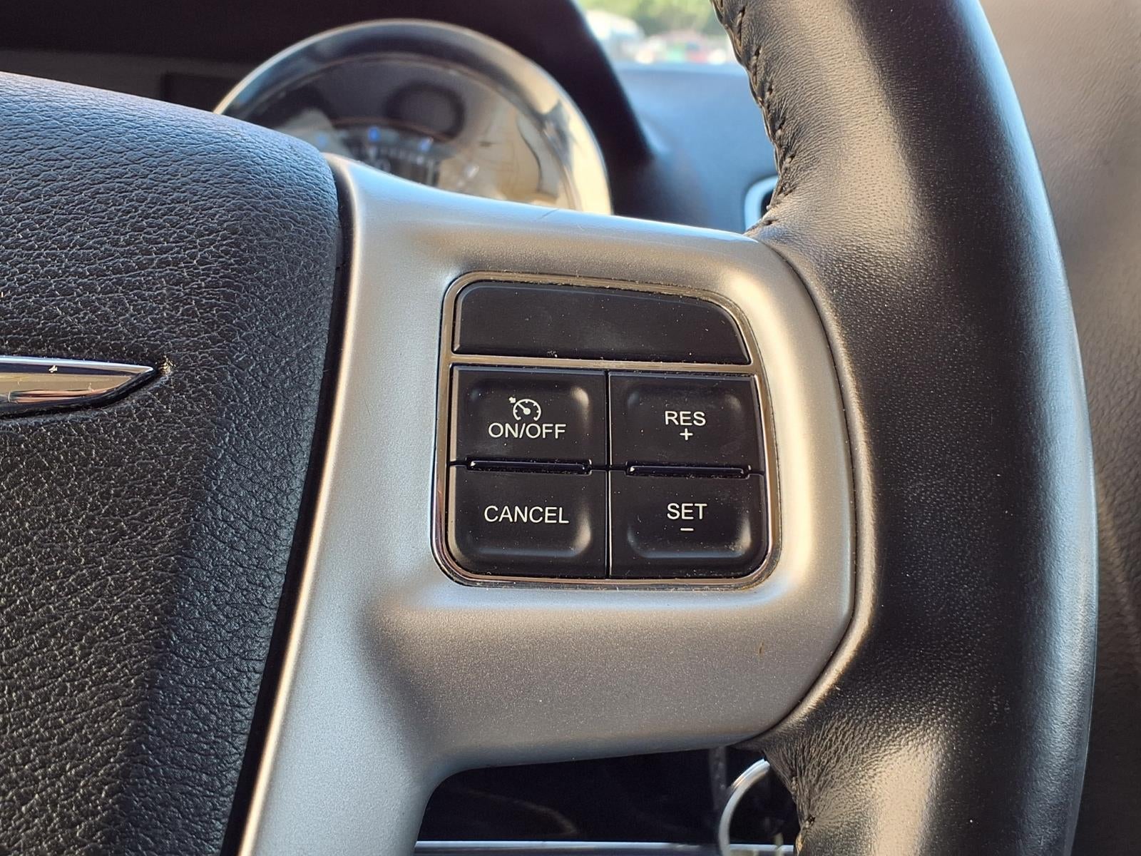 2014 Chrysler Town & Country Touring