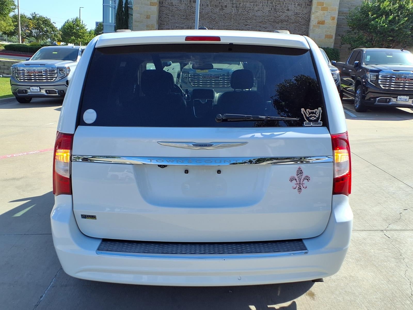 2014 Chrysler Town & Country Touring
