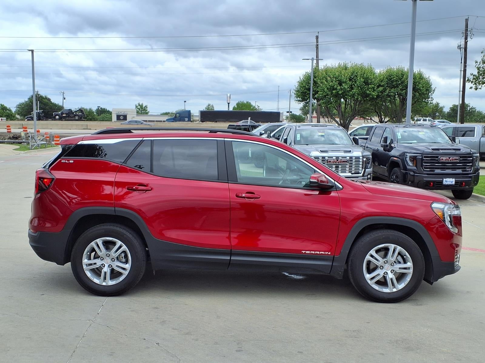 2023 GMC Terrain SLE