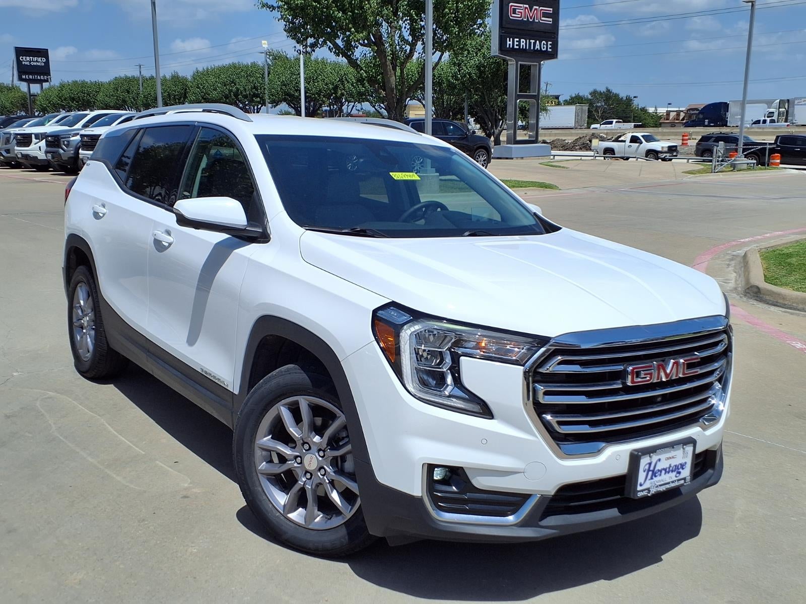 2024 GMC Terrain SLT