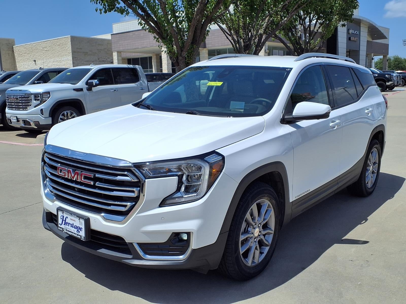 2024 GMC Terrain SLT
