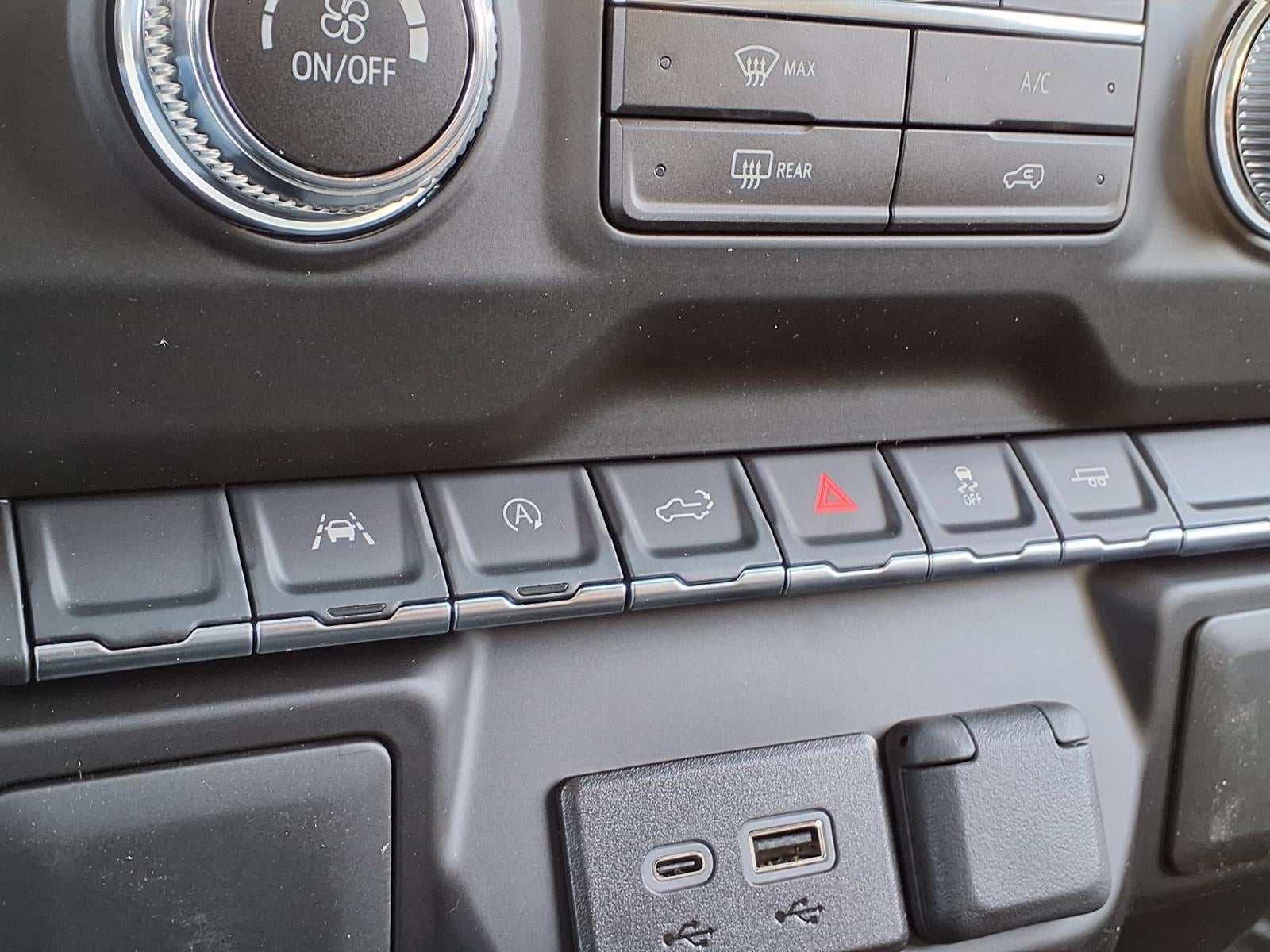 2026 GMC Sierra 1500 Pro Regular Cab Standard Box RWD