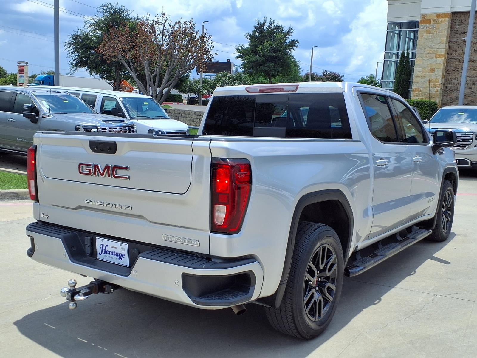2022 GMC Sierra 1500 Elevation
