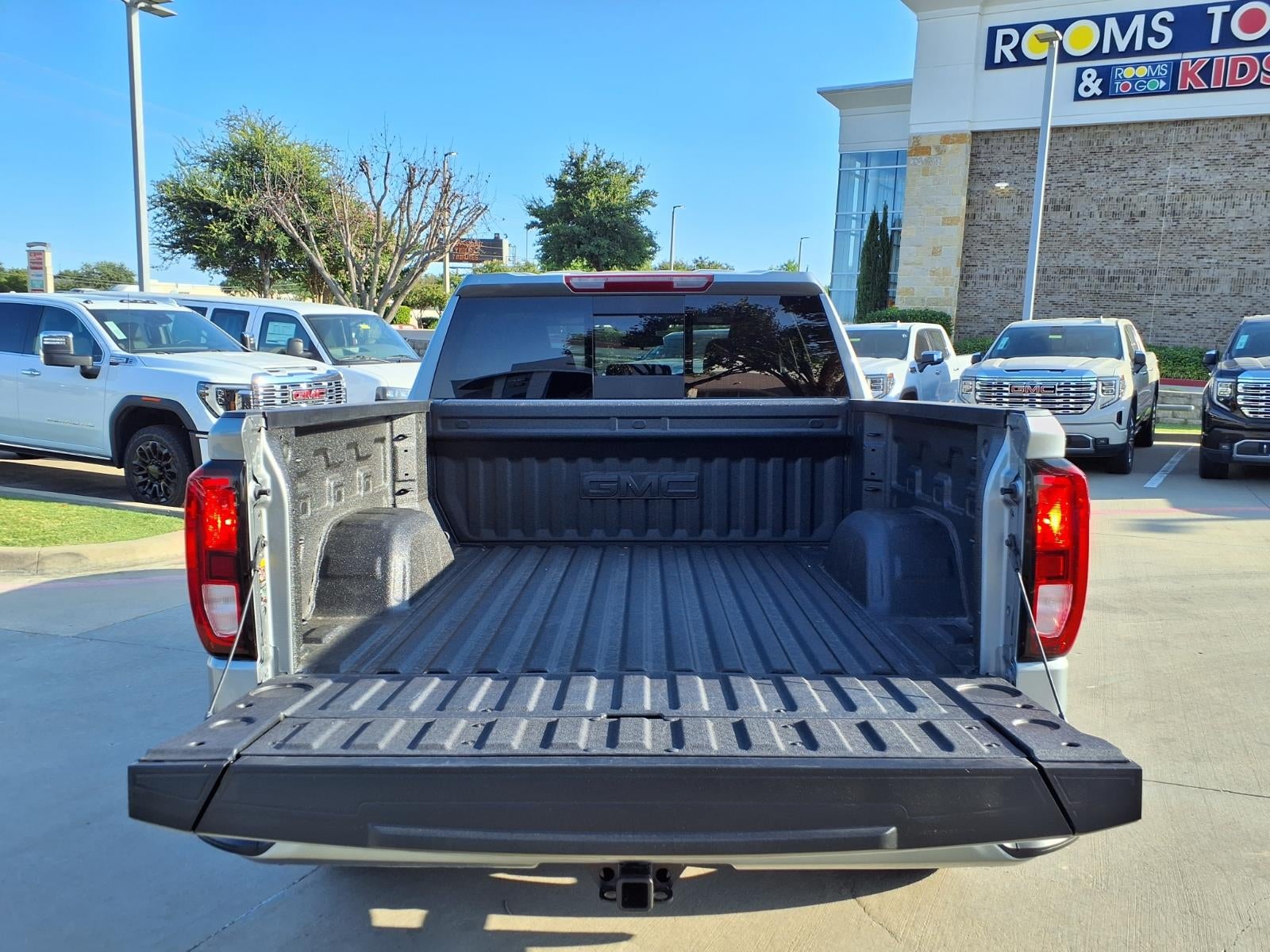 2026 GMC Sierra 1500 Elevation Crew Cab Short Box RWD