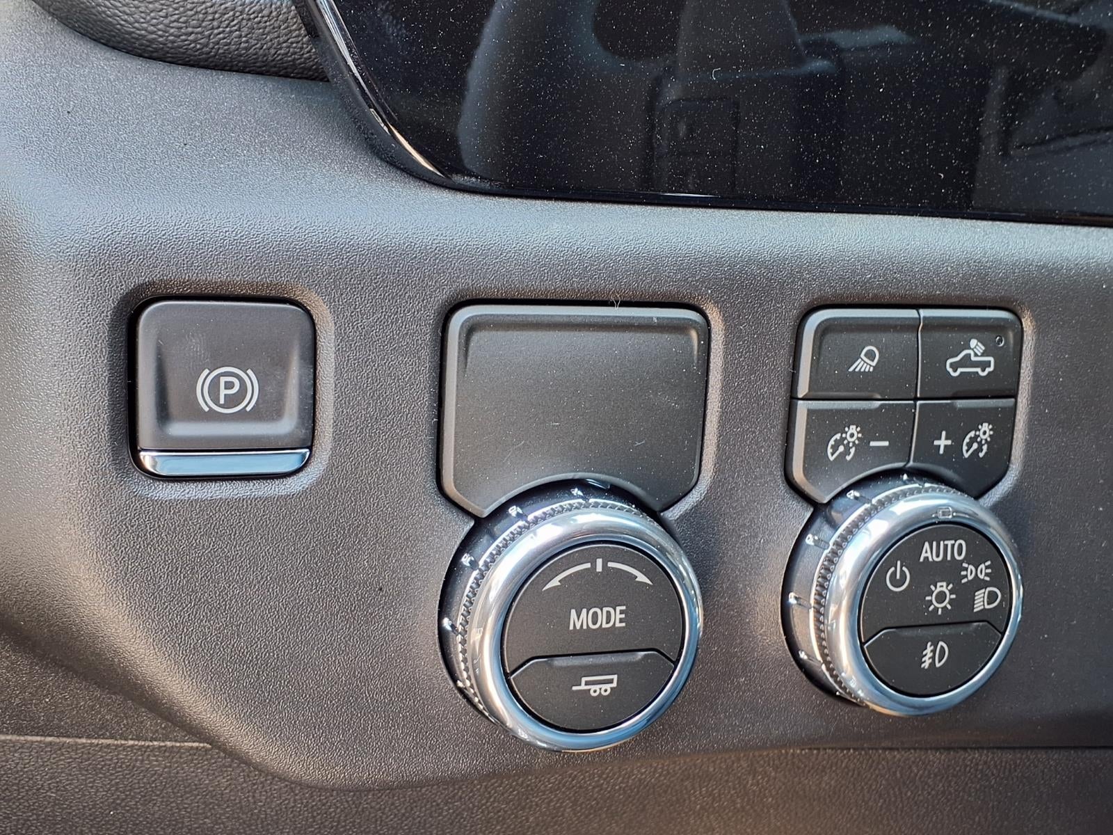 2026 GMC Sierra 1500 SLT Crew Cab Short Box RWD