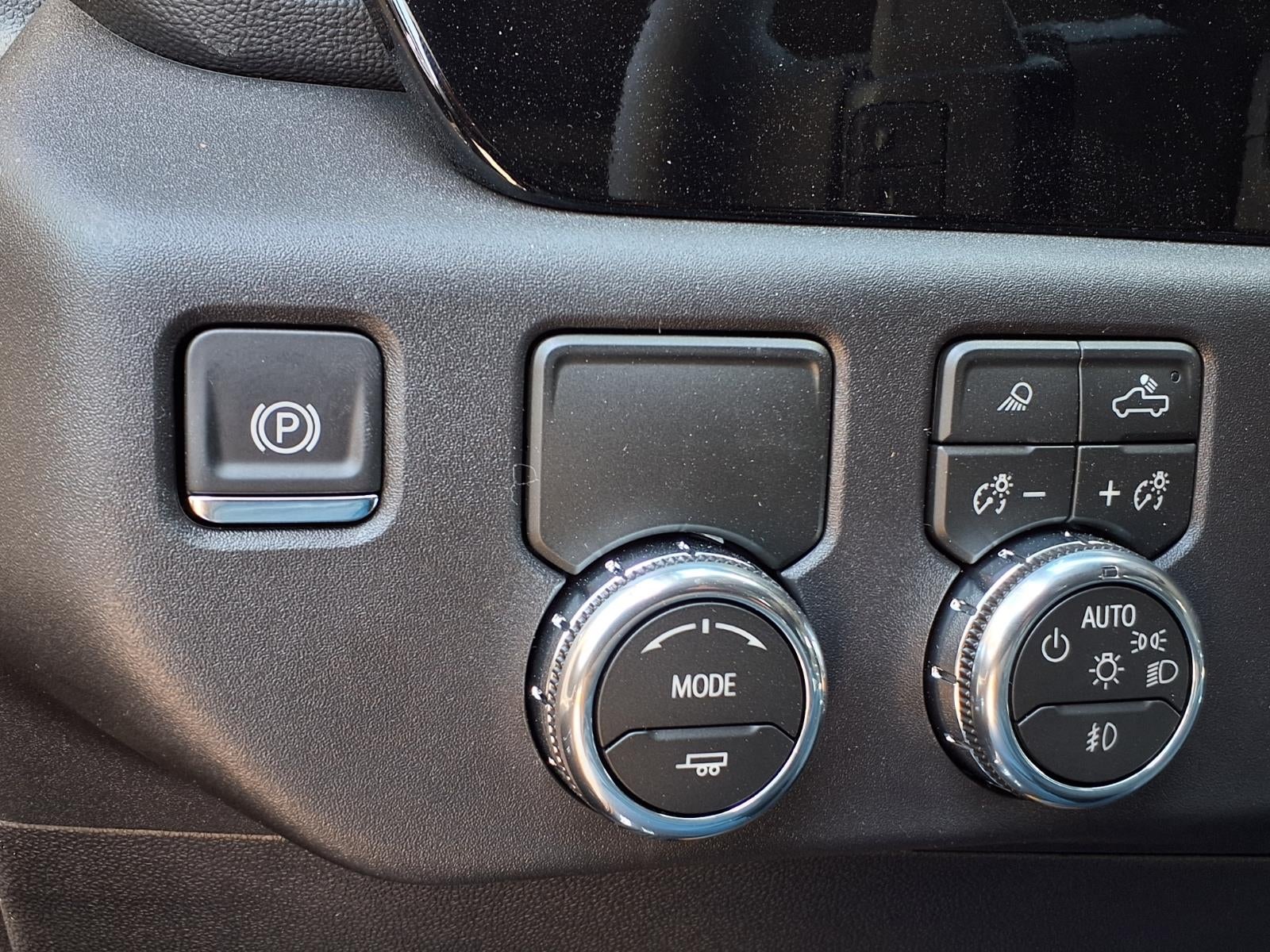 2026 GMC Sierra 1500 SLT Crew Cab Short Box RWD