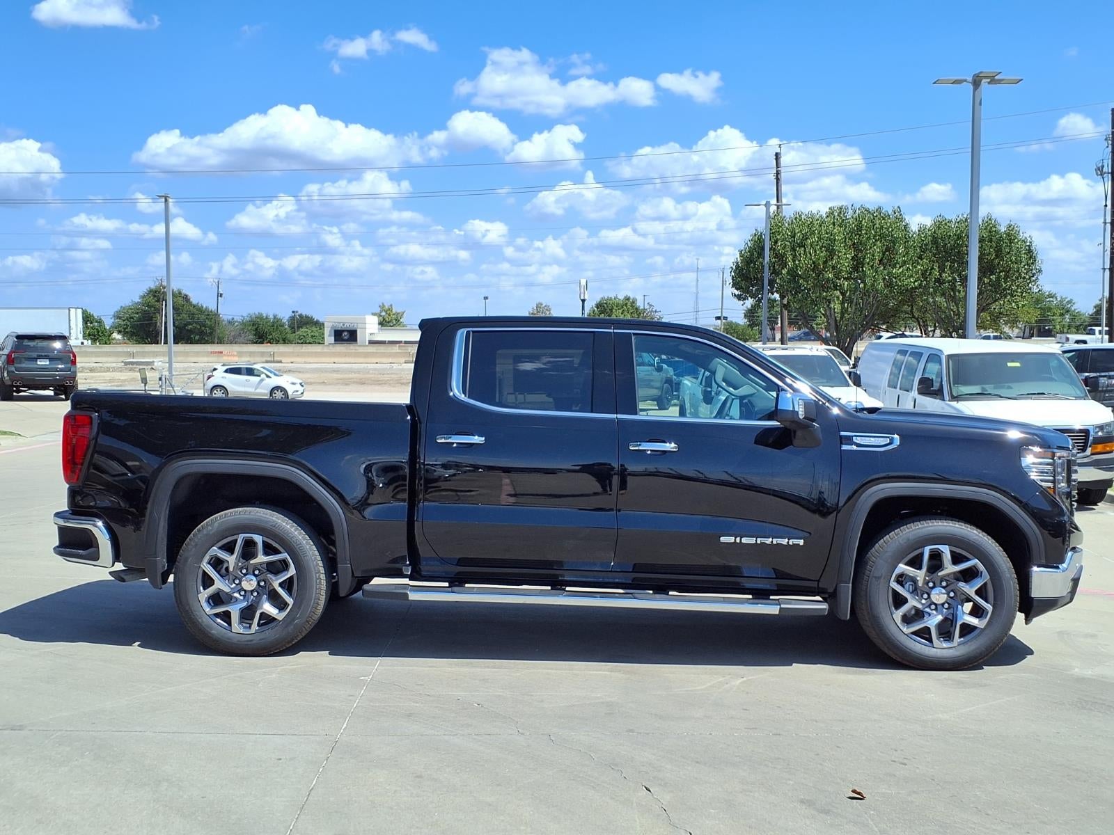 2026 GMC Sierra 1500 SLT Crew Cab Short Box RWD