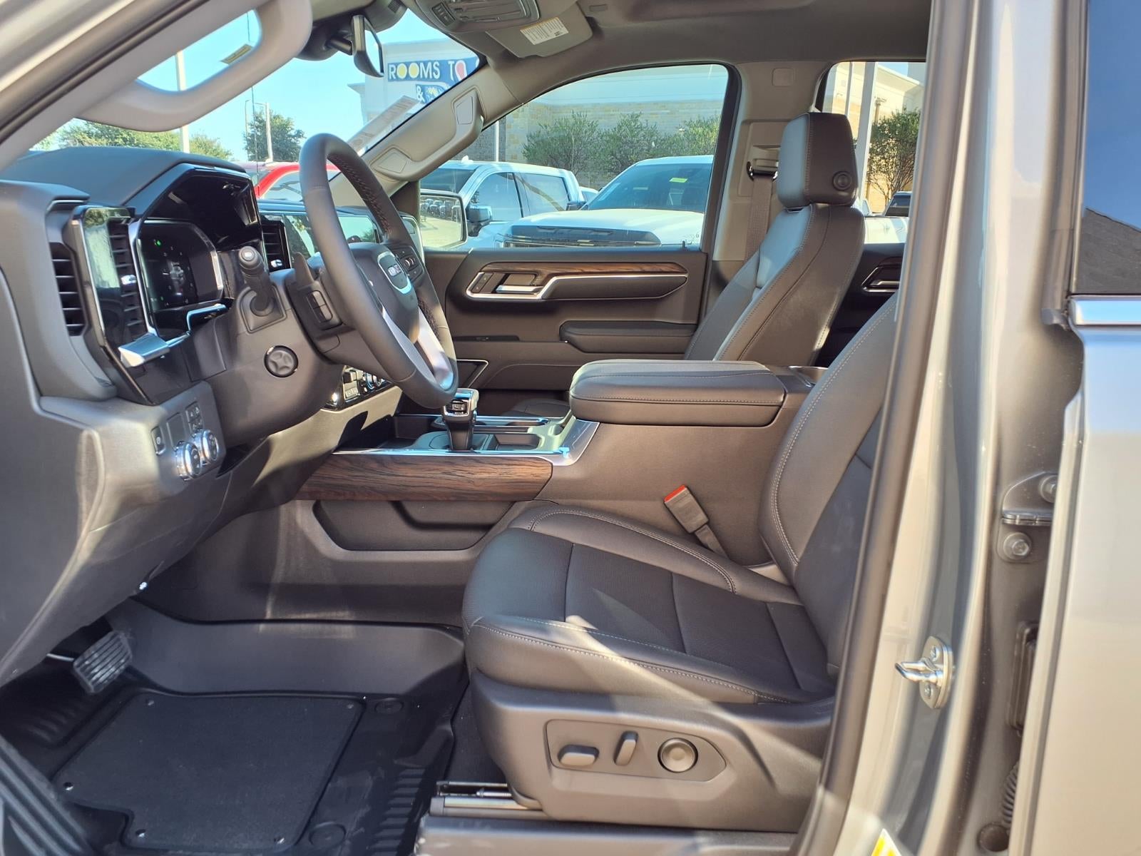 2026 GMC Sierra 1500 SLT Crew Cab Short Box RWD