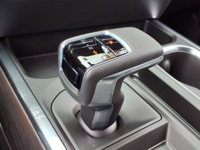 2026 GMC Sierra 1500 SLT Crew Cab Short Box RWD