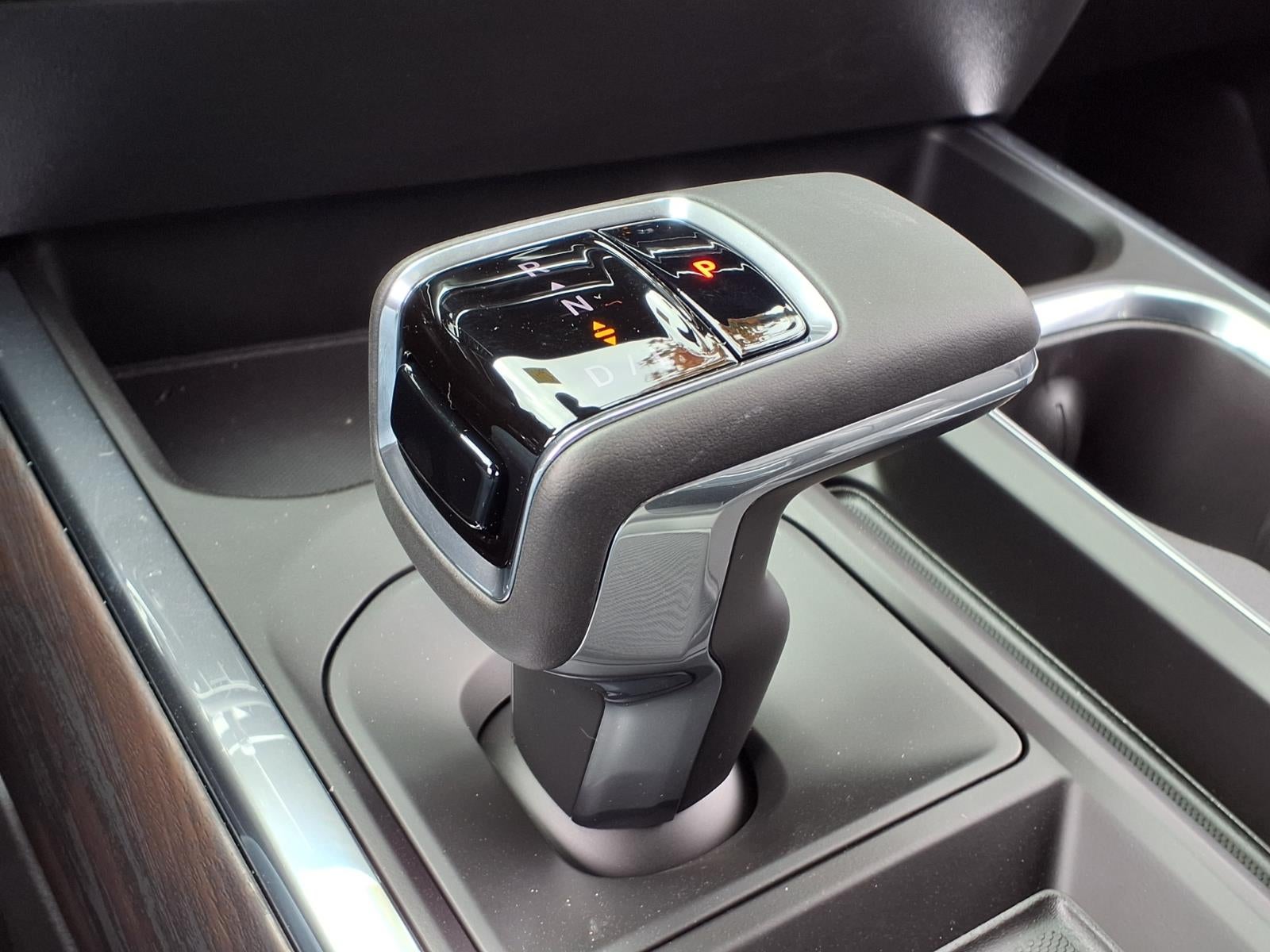 2026 GMC Sierra 1500 SLT Crew Cab Short Box RWD