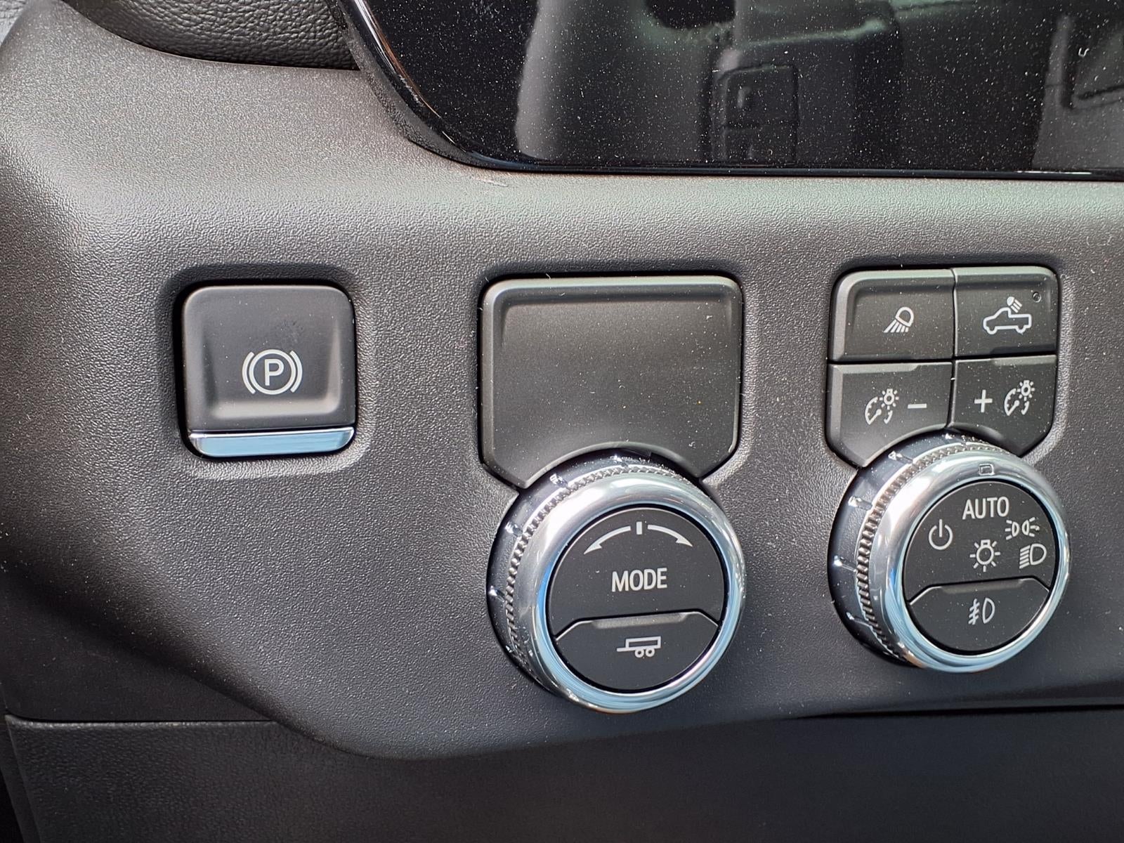 2026 GMC Sierra 1500 SLT Crew Cab Short Box RWD