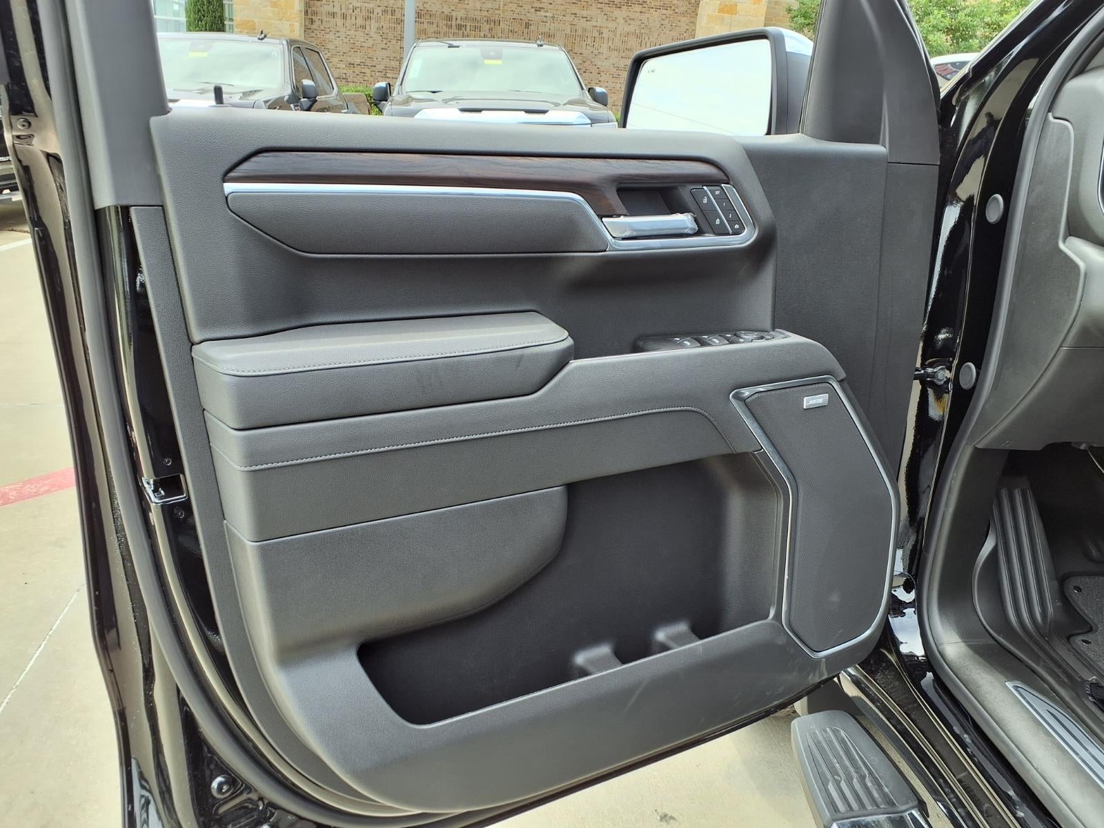 2026 GMC Sierra 1500 SLT Crew Cab Short Box RWD