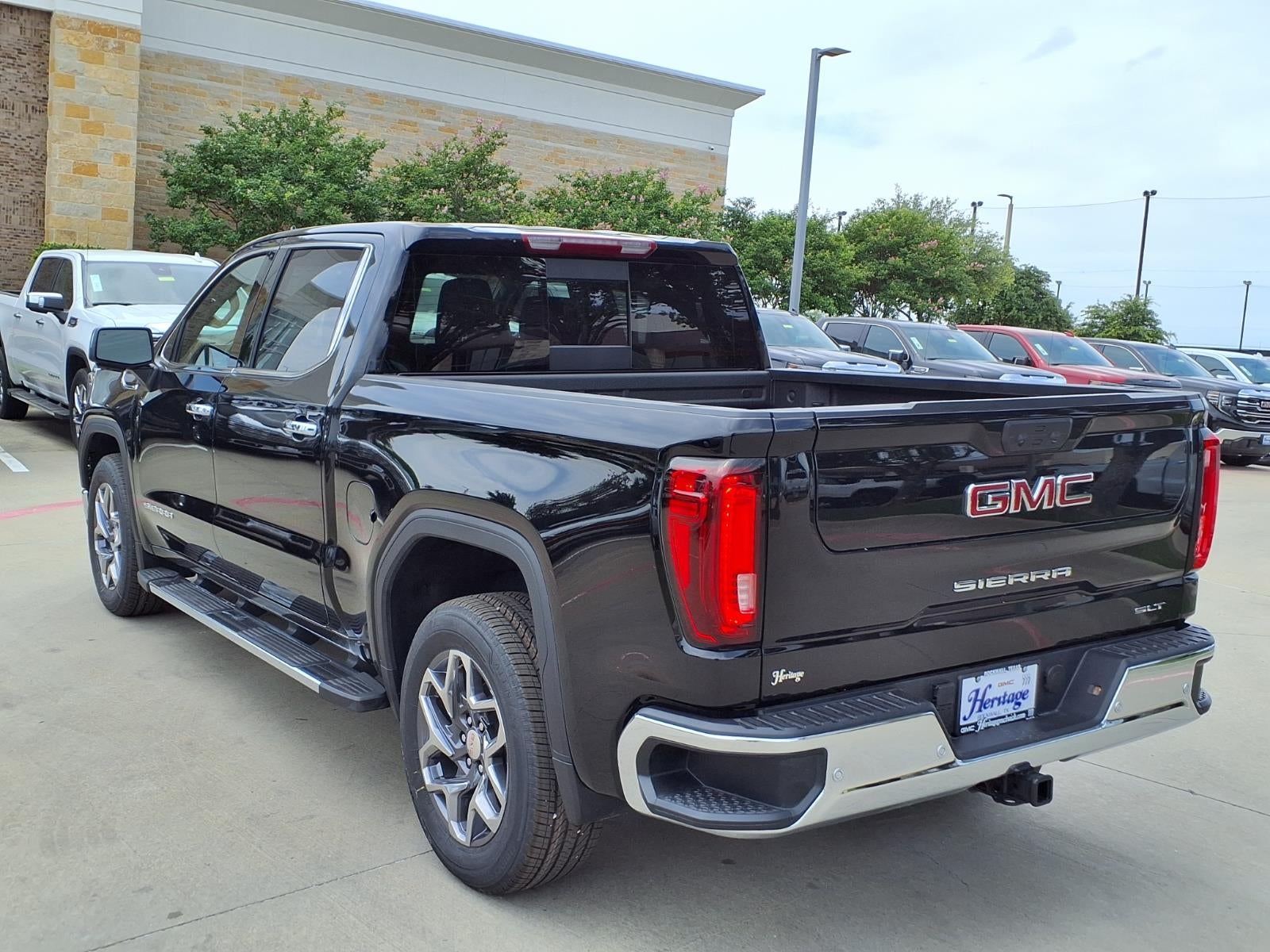 2026 GMC Sierra 1500 SLT Crew Cab Short Box RWD